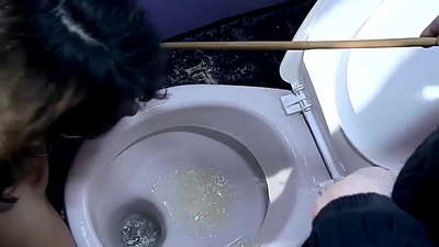 Ohu mmekọ nwoke na nwanyị mara mma Melanie Memphis. Ọ bụ ohu m kacha amasị m, ọ na-adị ka onye aka ya dị ọcha, na-eto eto, na-enwe mmekọahụ gbasara ike, na-egwu egwuregwu, na enwere m ike iji ya mgbe ọ bụla m chọrọ. Akụkụ 1.