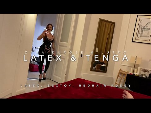 ❤️ Nwa nkịrịkọ na-acha uhie uhie yi uwe latex nke nnochi anya Mmekọahụ ❤